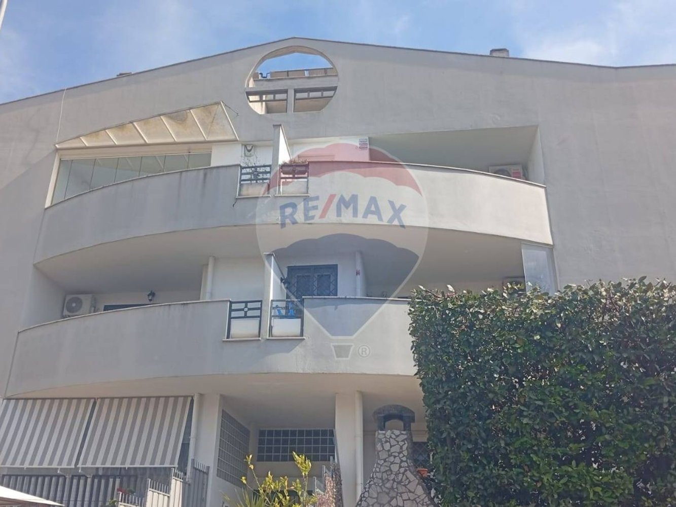 3 bedrooms Apartment in Rome, Italy No. 358214