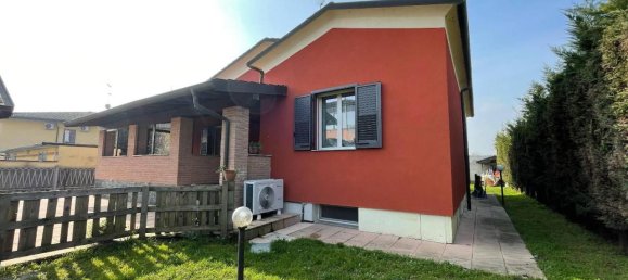 5-salle Villa à Gerenzago, Italy No. 26739 2