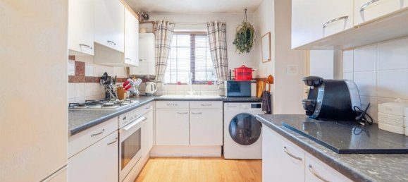 2 bedrooms House in Watford, United Kingdom No. 6067 4