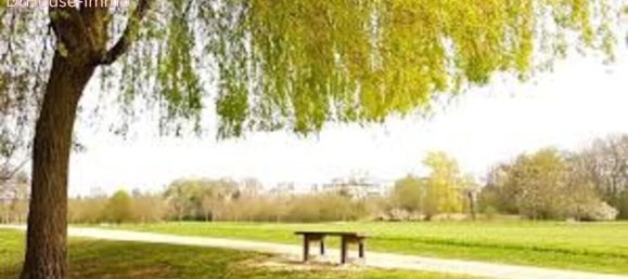 3 bedrooms Apartment in Montevrain, France No. 162465 9