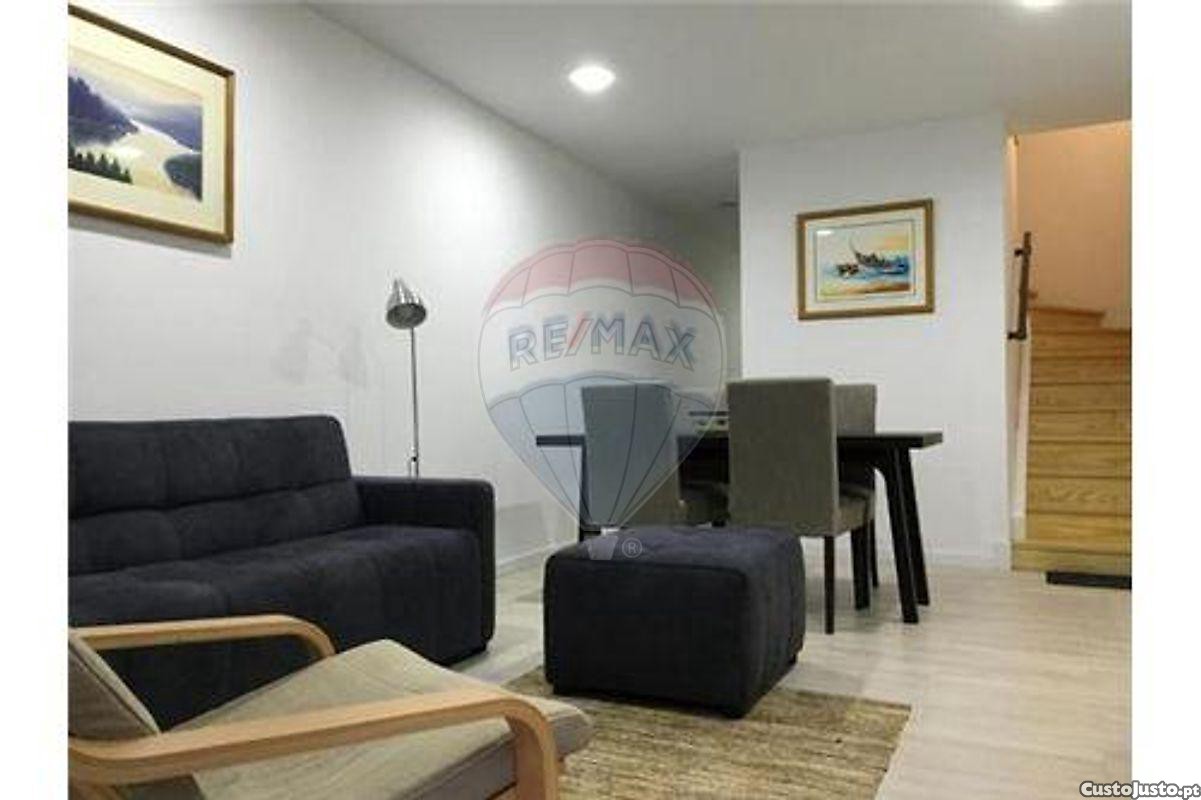 800m² Building in Aveiro, Portugal No. 80978