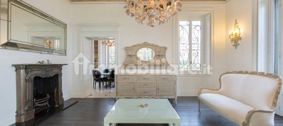 5 Schlafzimmer Villa in Stresa, Italy, Nr. 132561 4