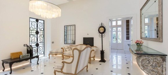 5 Schlafzimmer Villa in Stresa, Italy, Nr. 132561 8