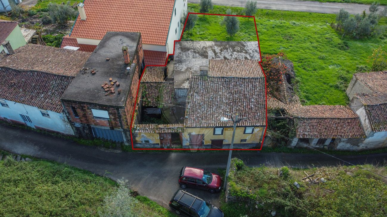 3 chambres Maison à Lousa, Portugal No. 181918