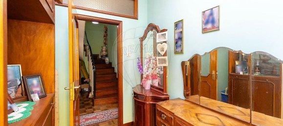 4 bedrooms House in Maia, Portugal No. 27907 11