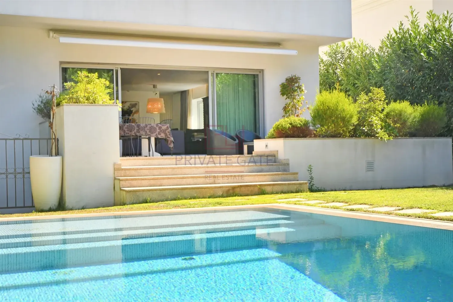 4 bedrooms House in Porto, Portugal No. 329811