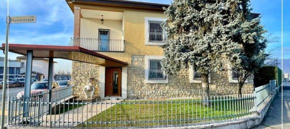 6-Zimmer Haus in Gussago, Italy, Nr. 175178 2