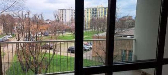 3-salle Appartement à Muggiò, Italy No. 182459 2