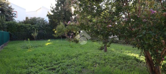 Apartamento de 4 dormitorios en Roverbella, Italy No. 378841 4