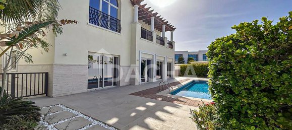 Villa T5 em Dubai, UAE N.º 28016 9