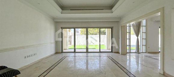 Villa T5 em Dubai, UAE N.º 28016 12