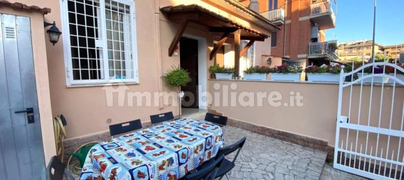 1 bedroom Apartment in Rome, Italy No. 273202 3