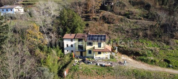2 bedrooms House in Coreglia Antelminelli, Italy No. 234573 16