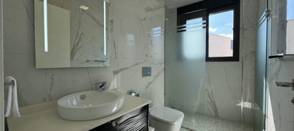 5 bedrooms Villa in San Miguel de Salinas, Spain No. 184729 16