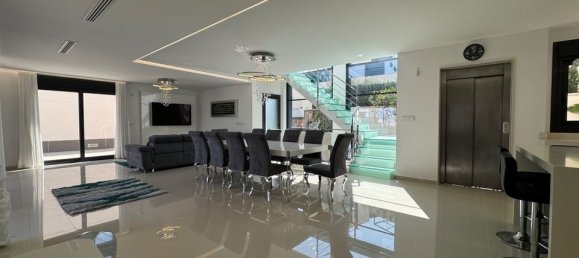 5 bedrooms Villa in San Miguel de Salinas, Spain No. 184729 5