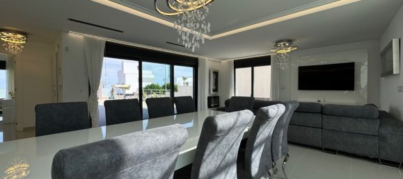 5 bedrooms Villa in San Miguel de Salinas, Spain No. 184729 12