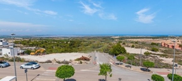 5 bedrooms Villa in San Miguel de Salinas, Spain No. 184729 3