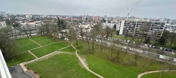 3 bedrooms Apartment in Evry, France No. 149389 7