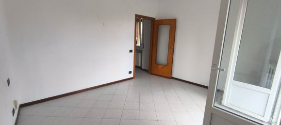 3 rooms House in Erba, Italy No. 2348 12