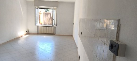 3 rooms House in Erba, Italy No. 2348 6