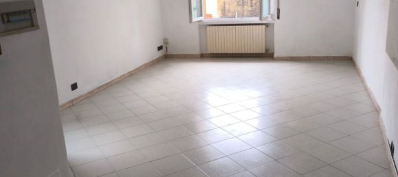 3 rooms House in Erba, Italy No. 2348 5