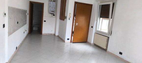3 rooms House in Erba, Italy No. 2348 8