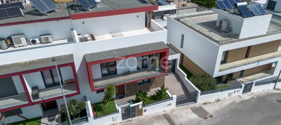 4 غرف نوم فيلا في Odivelas, Portugal رقم 324361 49