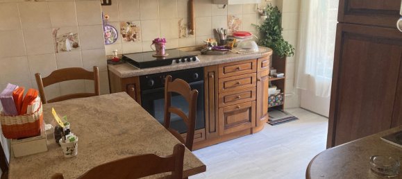 5 rooms Apartment in Ancona, Italy No. 261347 3