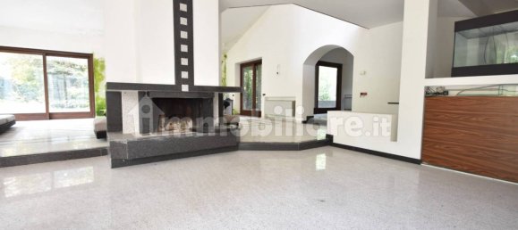8 bedrooms Villa in Bellinzago Novarese, Italy No. 284120 3