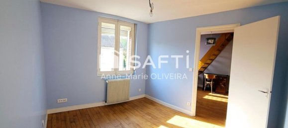 Casa de 3 dormitorios en Muille-Villette, France No. 76121 4