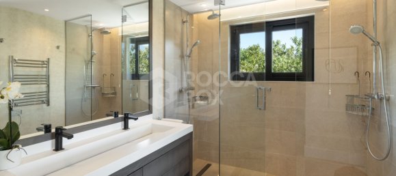 5 Schlafzimmer Villa in Marbella, Spain, Nr. 103438 11