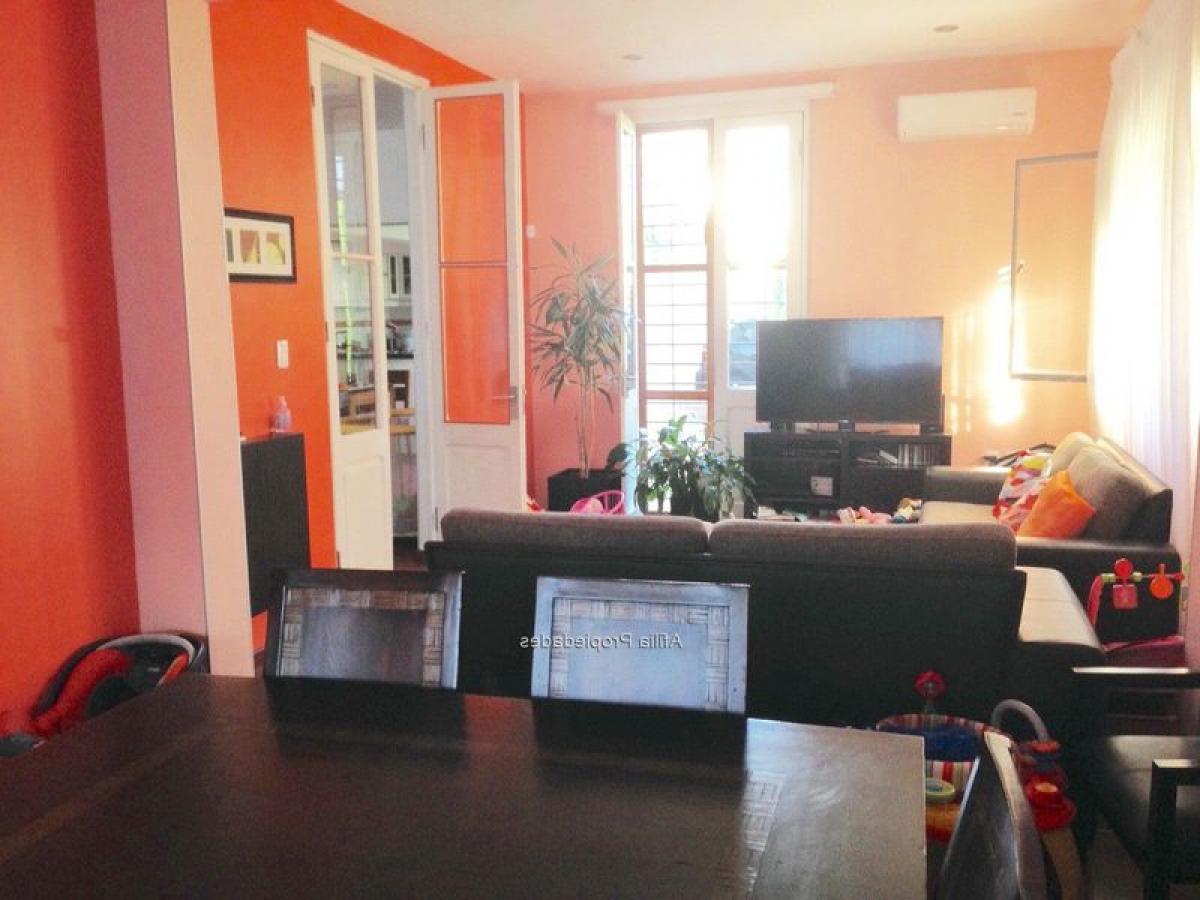 3 bedrooms House in Montevideo, Uruguay No. 10777