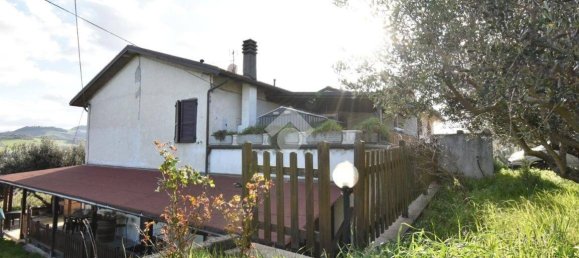 3 bedrooms Villa in Borghi, Italy No. 53951 3