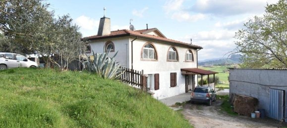 3 bedrooms Villa in Borghi, Italy No. 53951 4