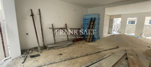 2 bedrooms Apartment in Attard, Malta No. 2313 4