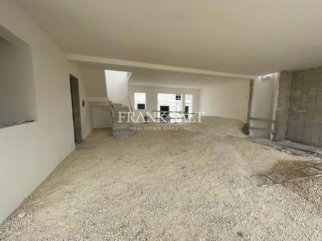 2 bedrooms Apartment in Attard, Malta No. 2313