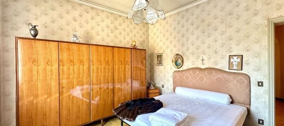 8 bedrooms House in Lucca, Italy No. 326501 45