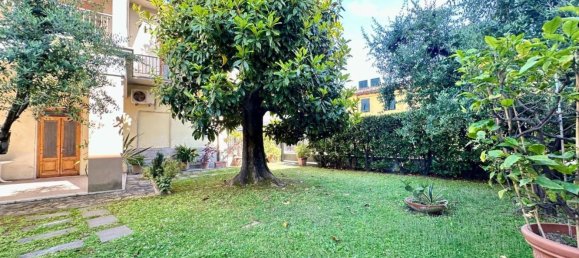 8 bedrooms House in Lucca, Italy No. 326501 3