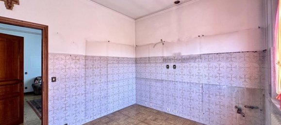 8 bedrooms House in Lucca, Italy No. 326501 13