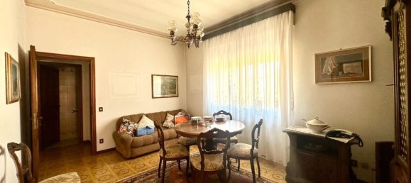 8 bedrooms House in Lucca, Italy No. 326501 11