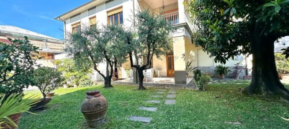 8 bedrooms House in Lucca, Italy No. 326501 32