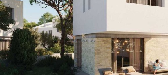 4 bedrooms Commercial property in Oroklini, Cyprus No. 18560 12