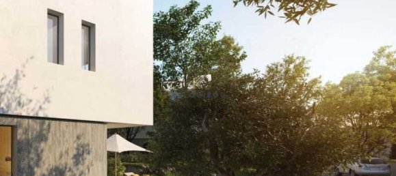 4 bedrooms Commercial property in Oroklini, Cyprus No. 18560 15