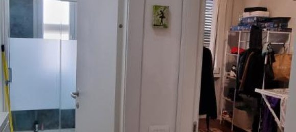 3 rooms Apartment in Florence, Italy No. 32987 15