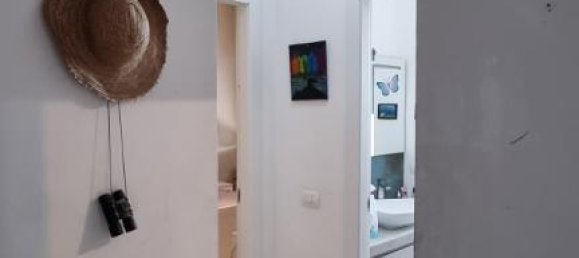 3 rooms Apartment in Florence, Italy No. 32987 26