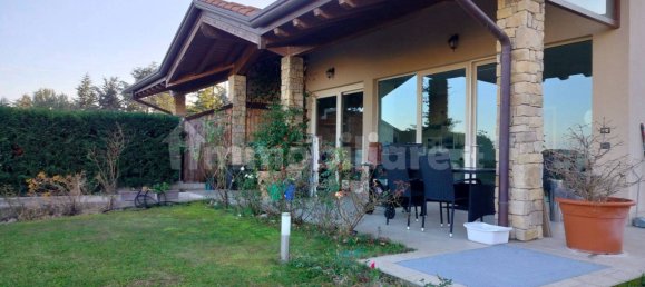 3 bedrooms Villa in Soiano del Lago, Italy No. 251973 2
