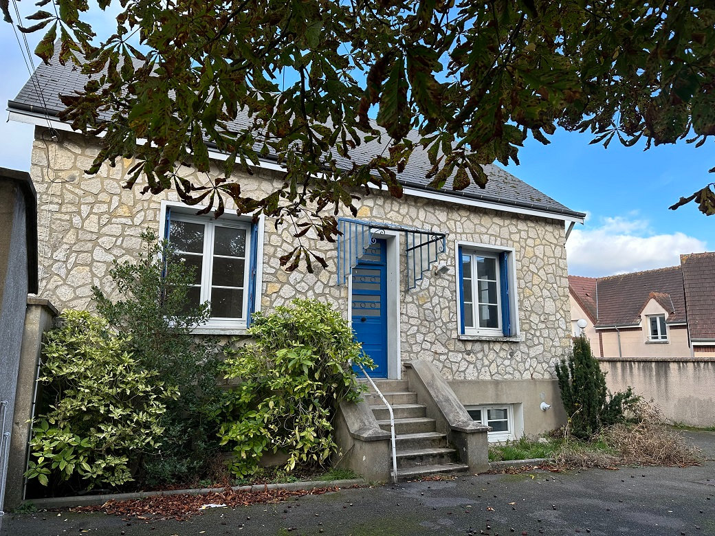 4 غرف نوم منزل في Luisant, France رقم 158787