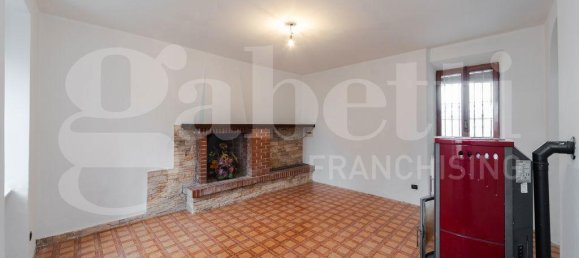 3 rooms House in Trezzo sull'Adda, Italy No. 32708 9