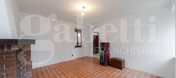 3 rooms House in Trezzo sull'Adda, Italy No. 32708 8