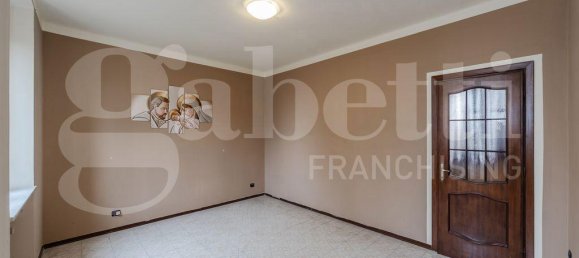 3 rooms House in Trezzo sull'Adda, Italy No. 32708 20